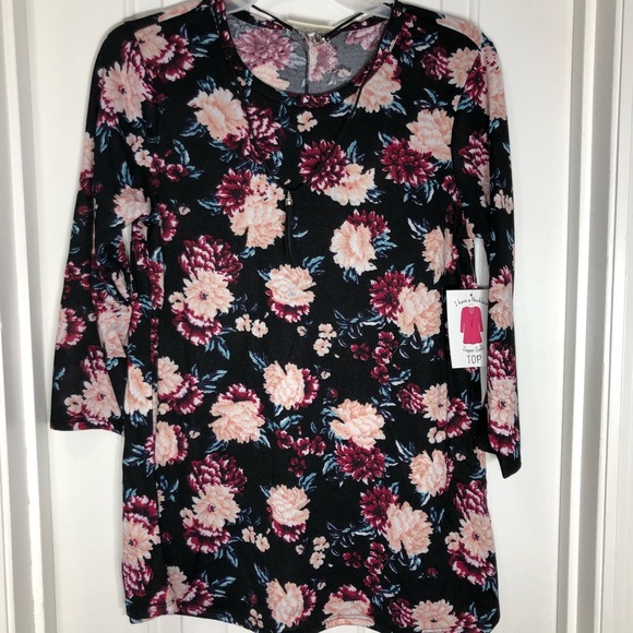 4/$25 Sale soft floral tunic top 3/4 sleeve - Picture 2 of 8